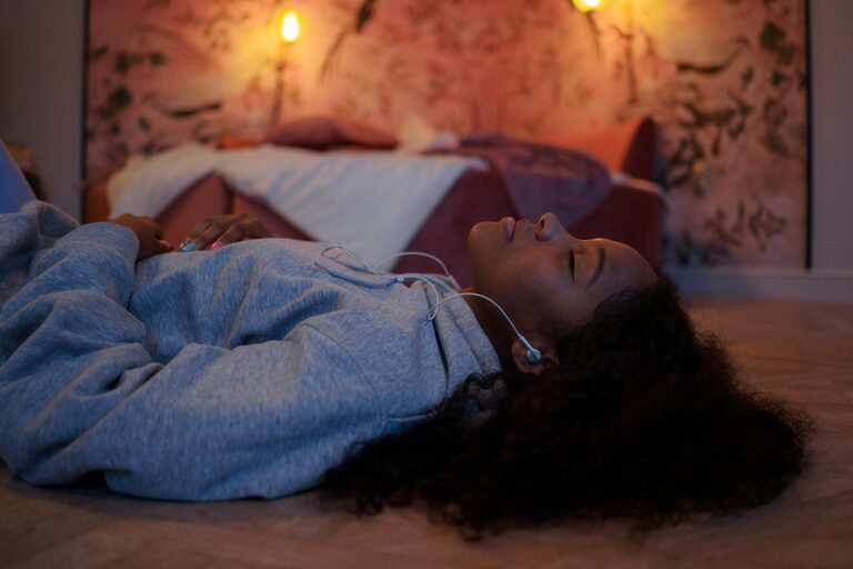 How to Create a Relaxing Playlist for Evenings to Unwind